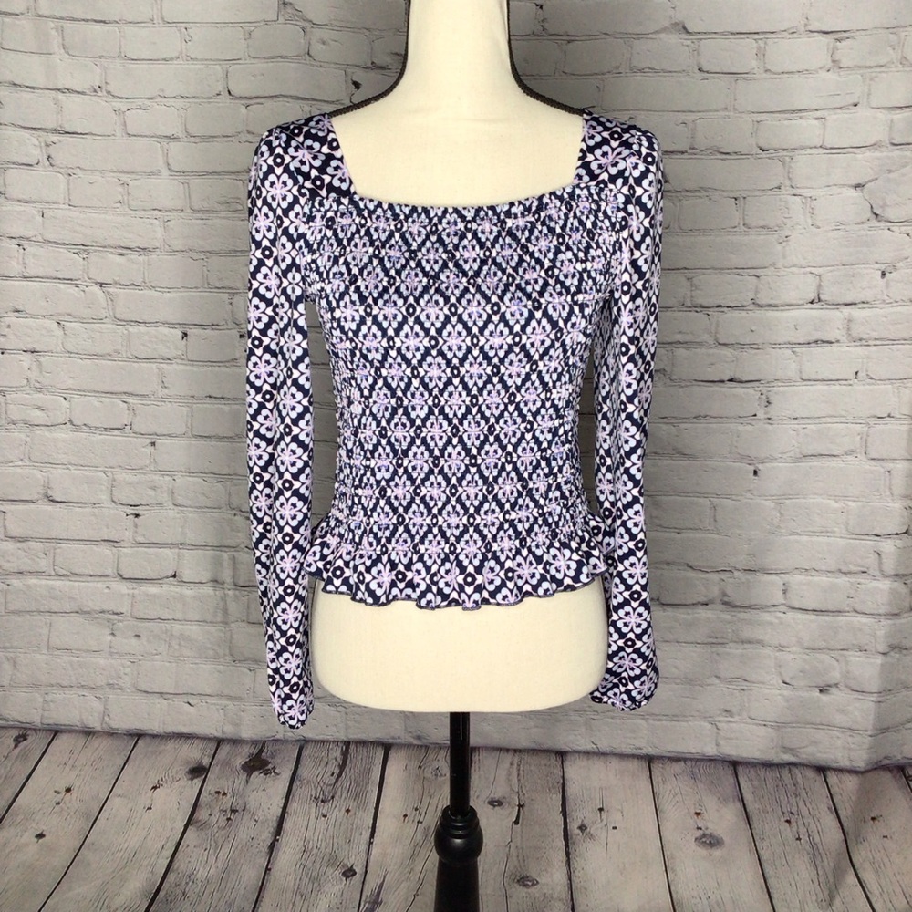 Lark + Grey Blue Abstract Long Sleeve Smocked Crop Top Medium